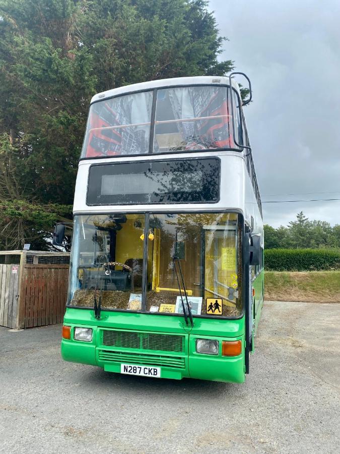 Double Decker Bus Hotel Aberystwyth Exterior photo