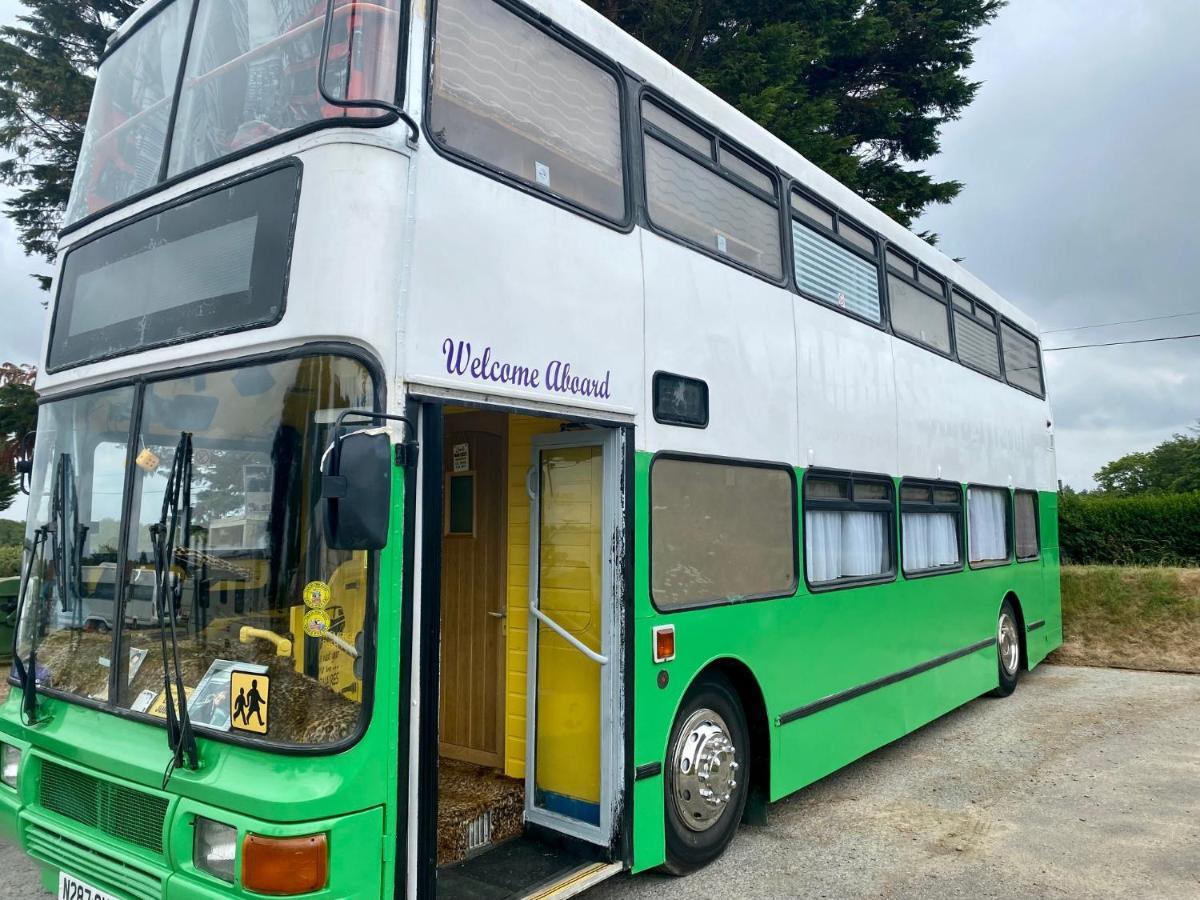 Double Decker Bus Hotel Aberystwyth Exterior photo